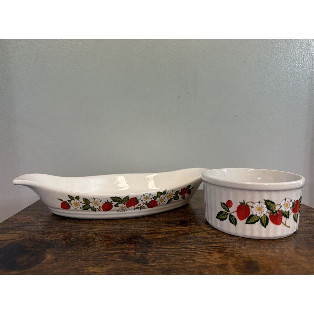 Sheffield Strawberries N Cream Relish Tray Ramekin Cottagecore Lot